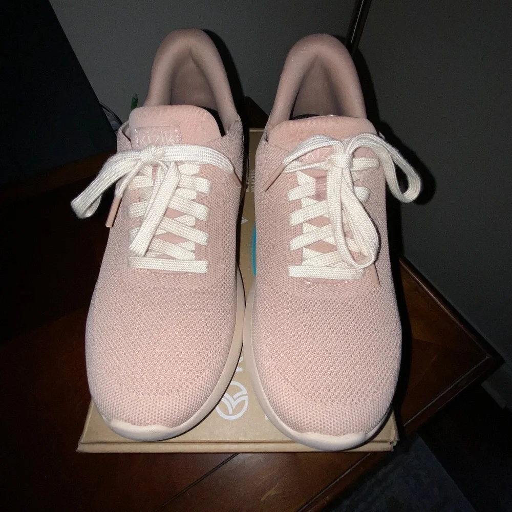 KIZIK UNISEX ATHENS SNEAKER Womens 8 / Mens 6.5 - Picture 1 of 14